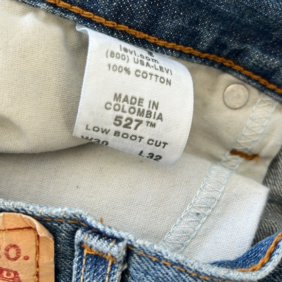 Levi’s 527 Low Boot Cut - Picture 5 of 6
